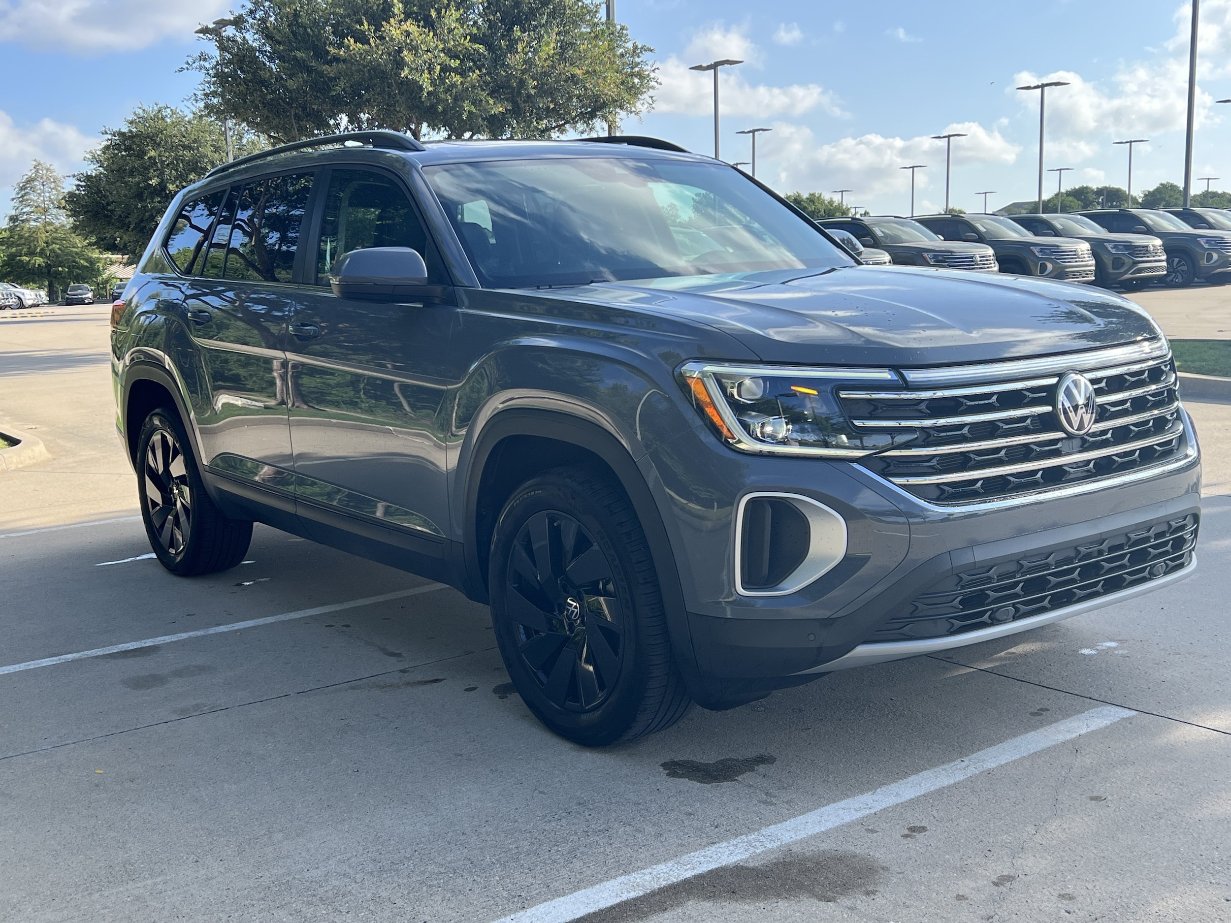 Volkswagen Atlas 2.0T SE W/Technology