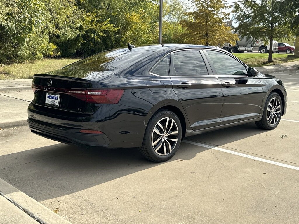Used 2026 Volkswagen Jetta SE Sedan