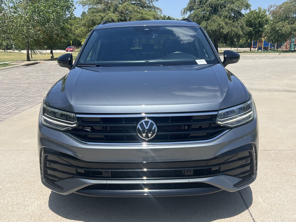 Used 2024 Volkswagen Tiguan SE R-Line Black SUV