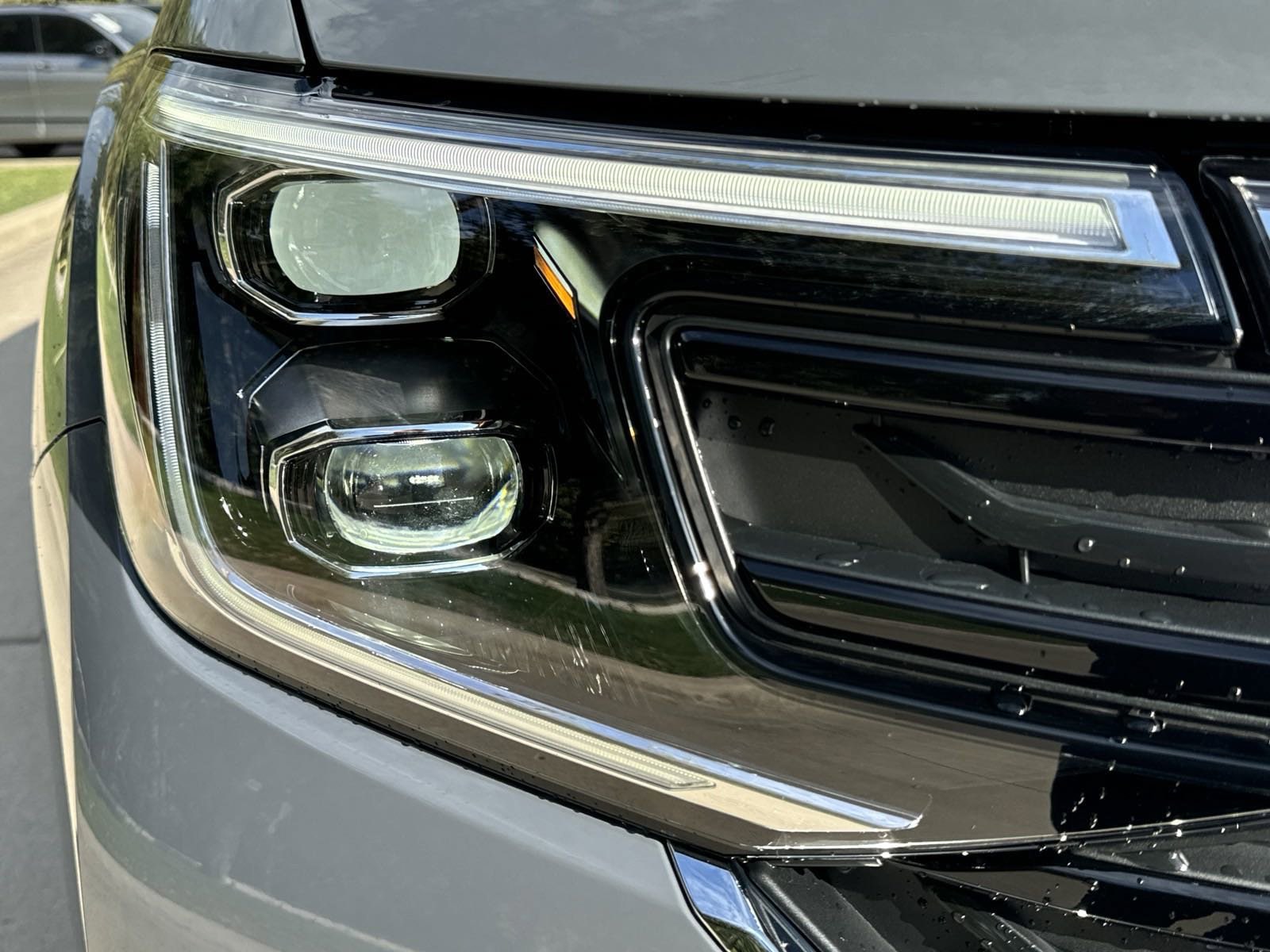 2026 Volkswagen Atlas Cross Sport 2.0T SEL Premium R-Line photo 5