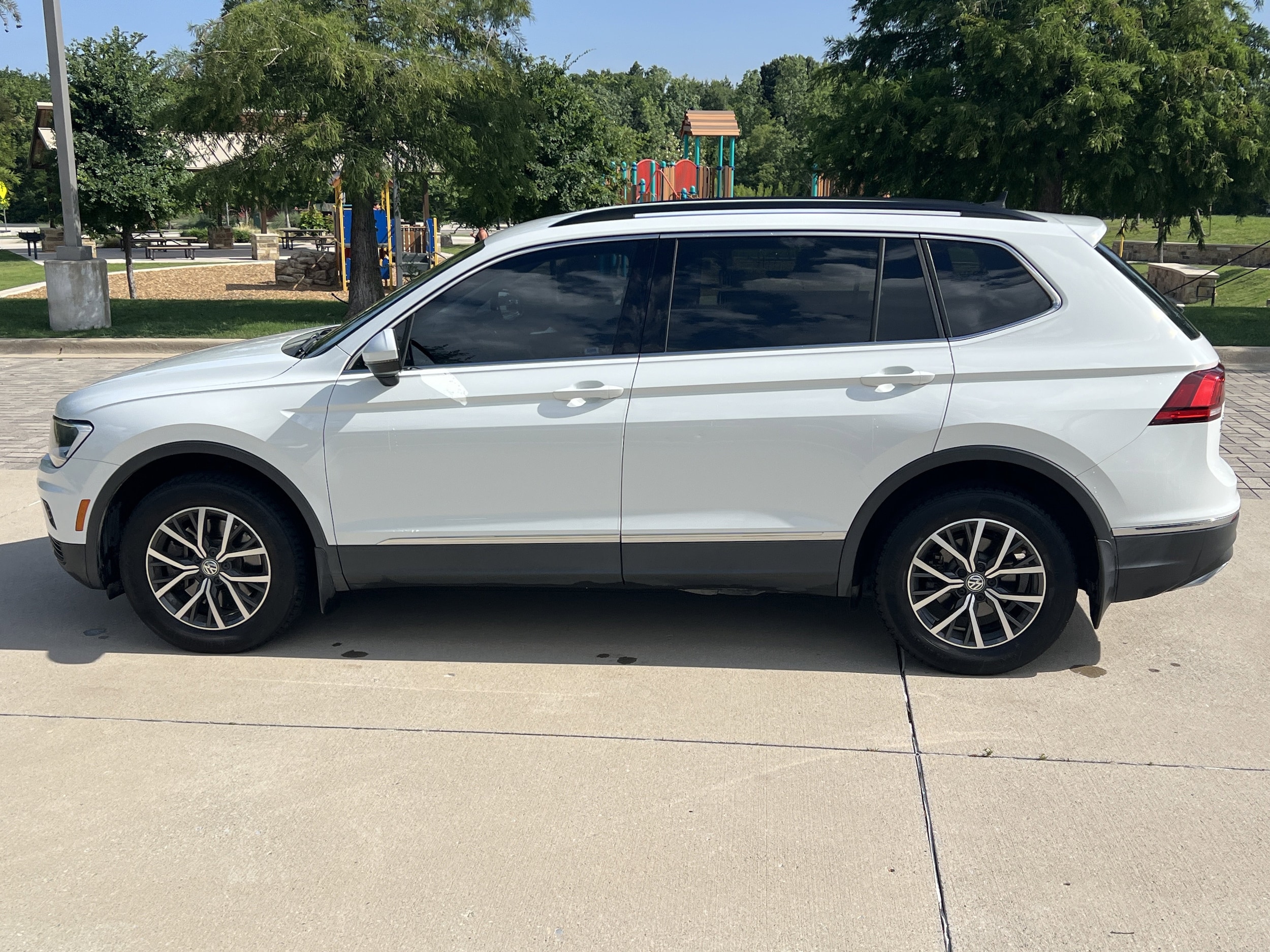 Volkswagen Tiguan SE
