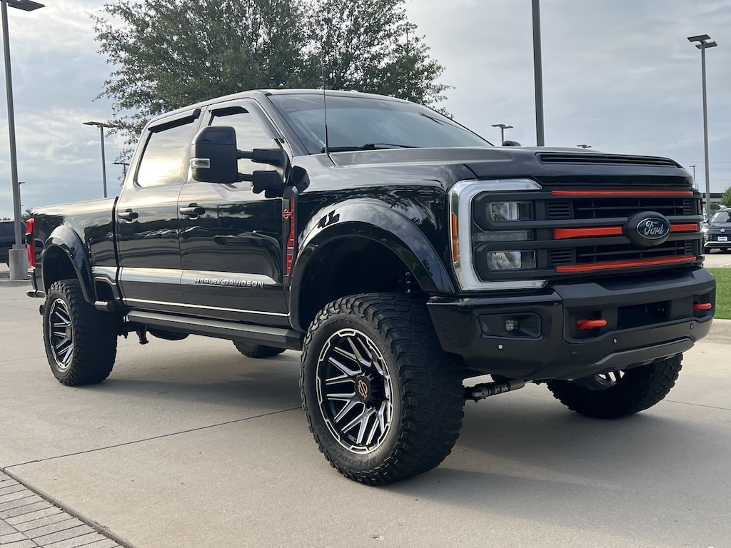 Used 2023 Ford Super Duty F-250 Pickup LARIAT Pickup