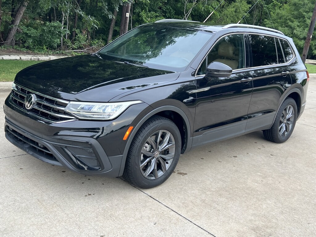 Used 2023 Volkswagen Tiguan SE SUV
