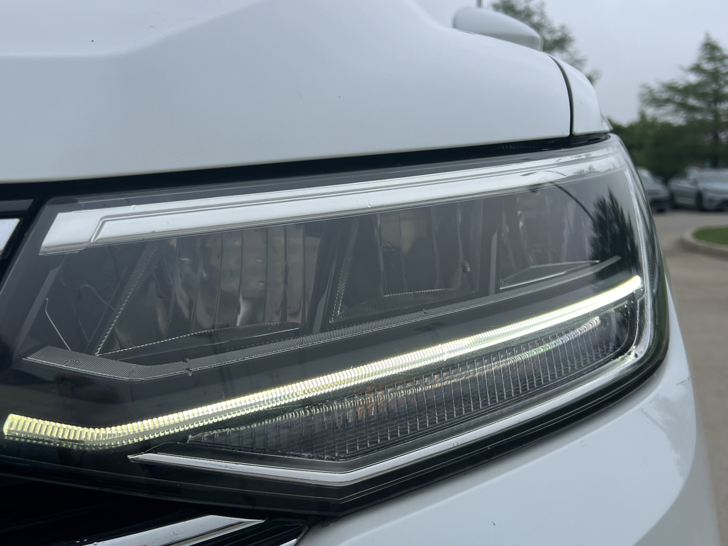 2023 Volkswagen Tiguan SE photo 5