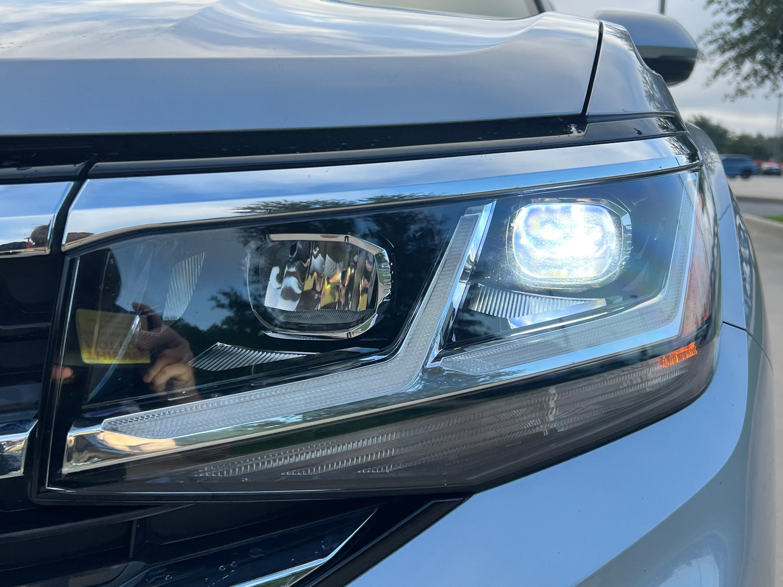Volkswagen Atlas Cross Sport 2.0T SEL