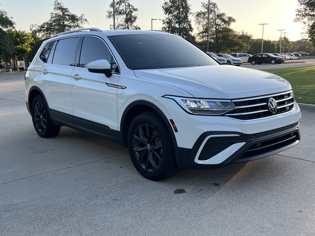 Used 2024 Volkswagen Tiguan SE SUV