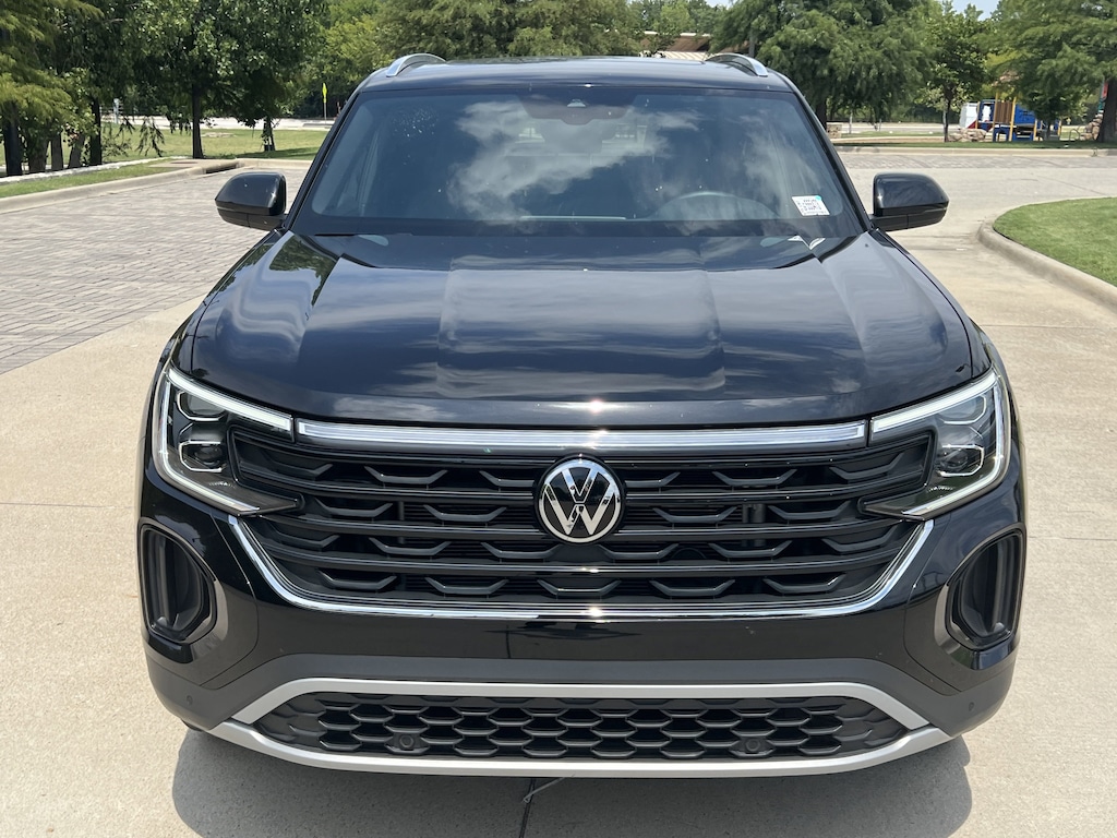 Used 2024 Volkswagen Atlas Cross Sport 2.0T SE w/Technology SUV
