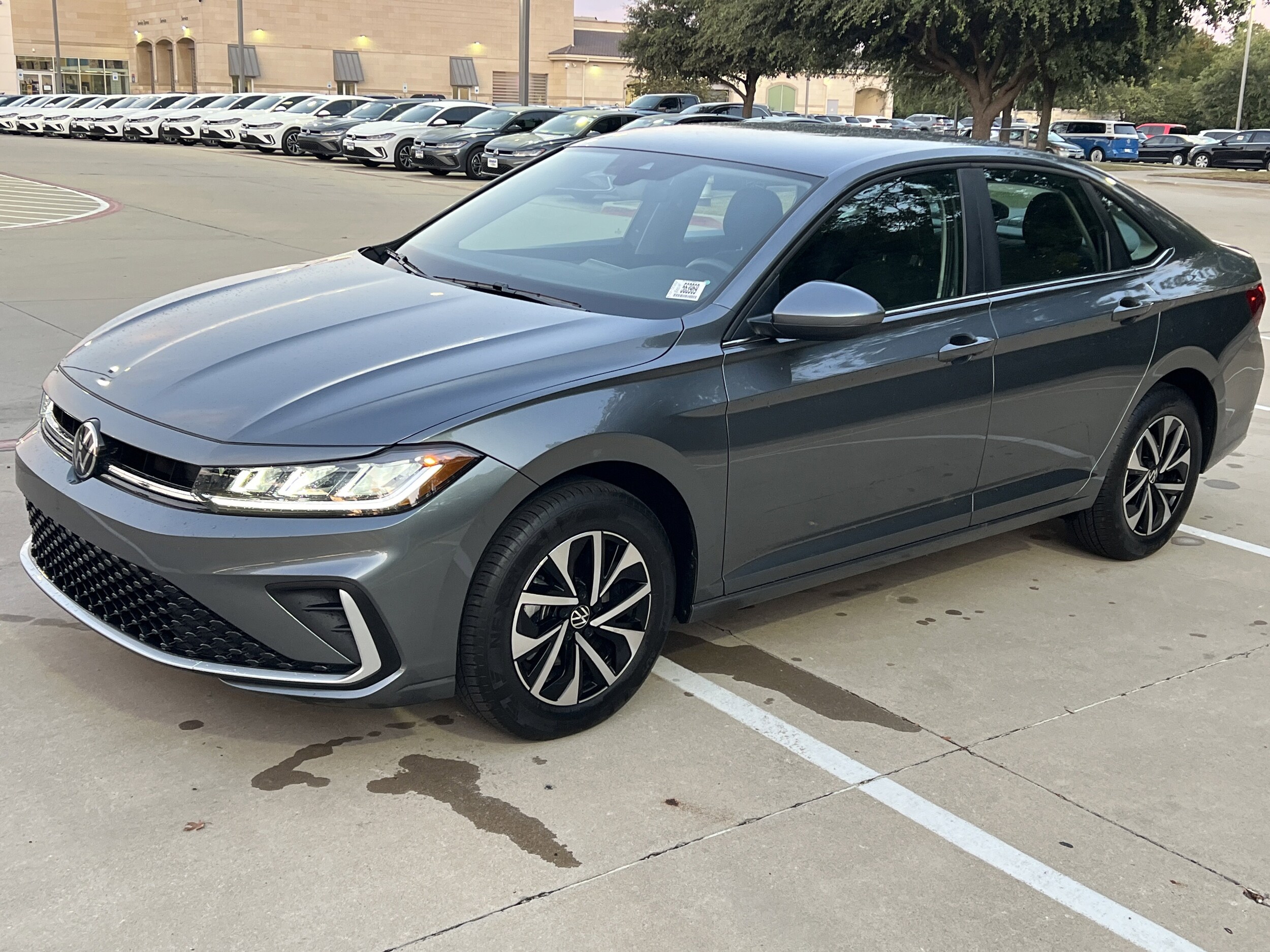 2025 Volkswagen Jetta S photo 3