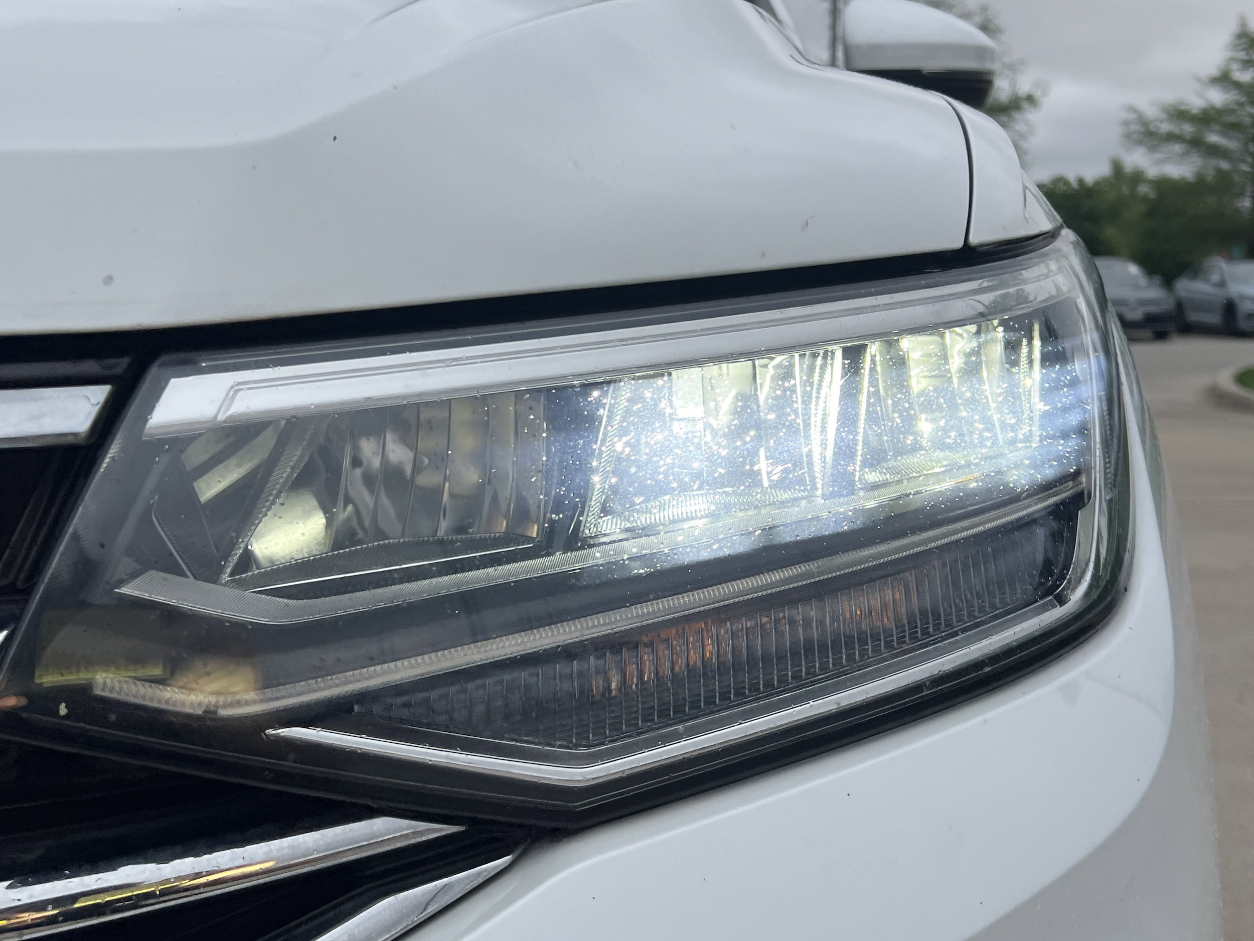 2023 Volkswagen Tiguan SE photo 5