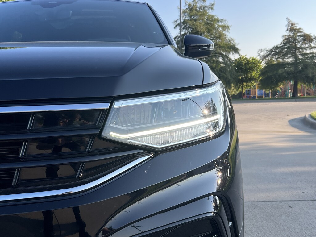Used 2022 Volkswagen Tiguan SE R-Line Black SUV