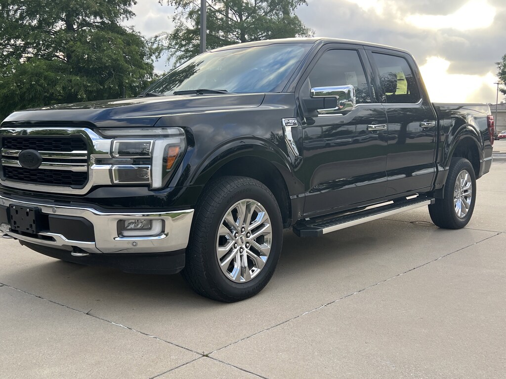 Used 2024 Ford F-150 LARIAT Pickup