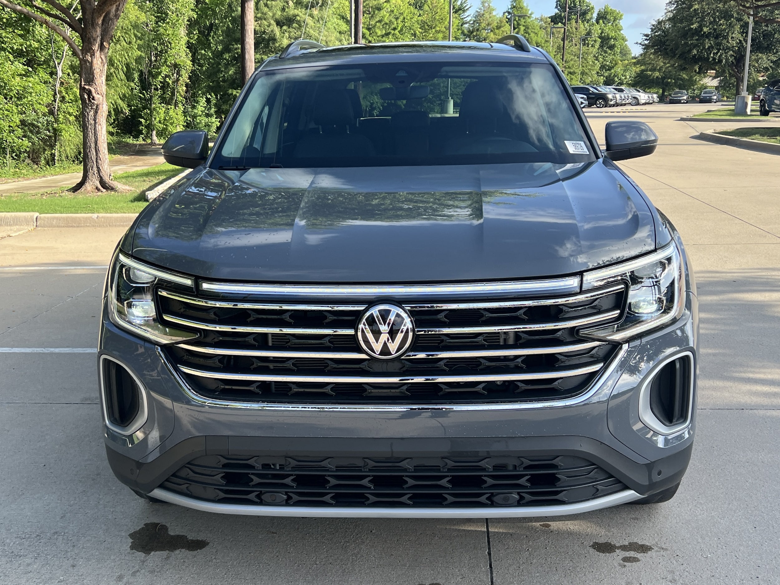 Volkswagen Atlas 2.0T SE W/Technology