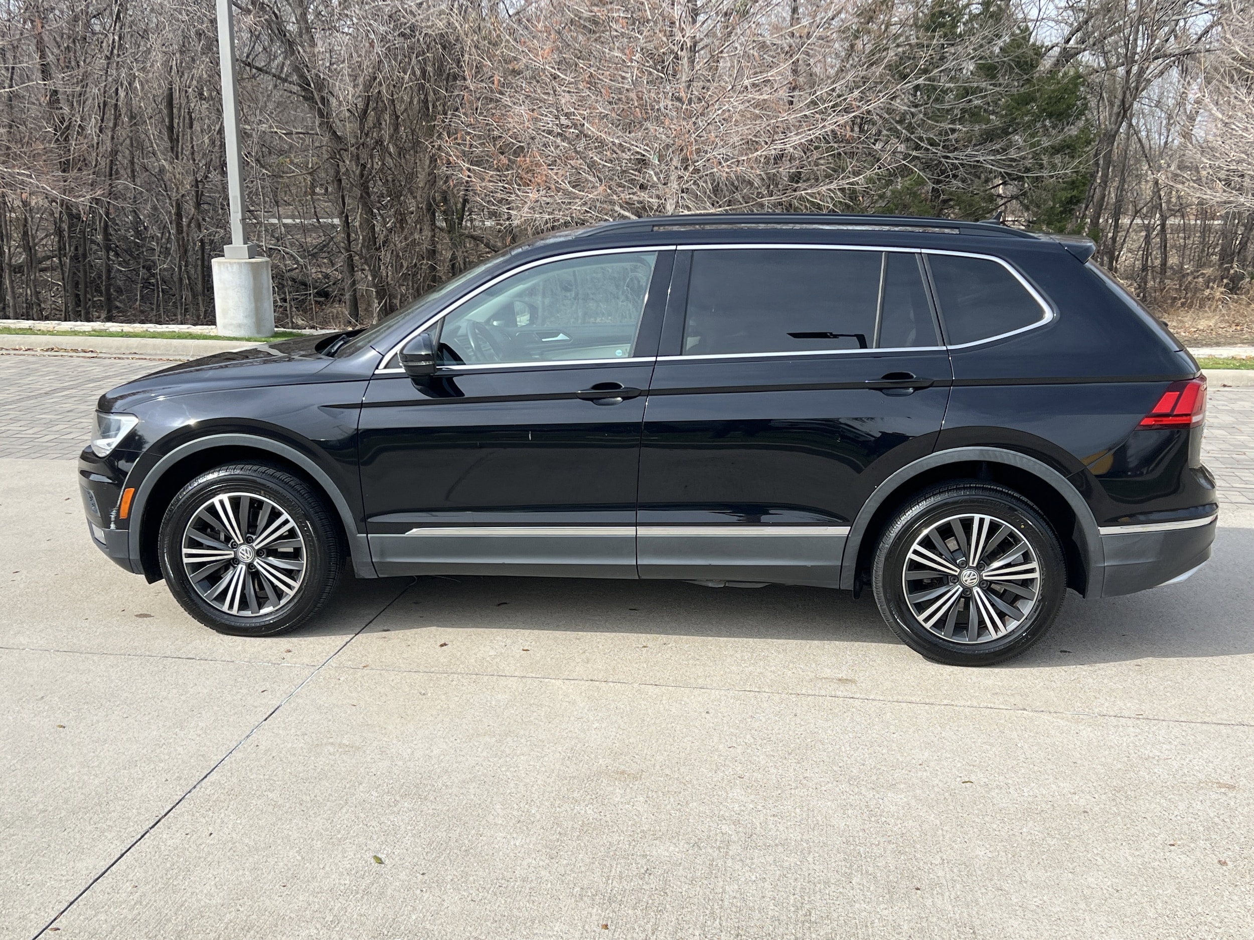 2018 Volkswagen Tiguan SE photo 6