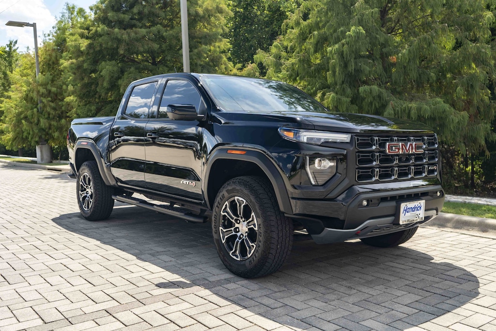 Used 2024 GMC Canyon 4WD AT4 Pickup