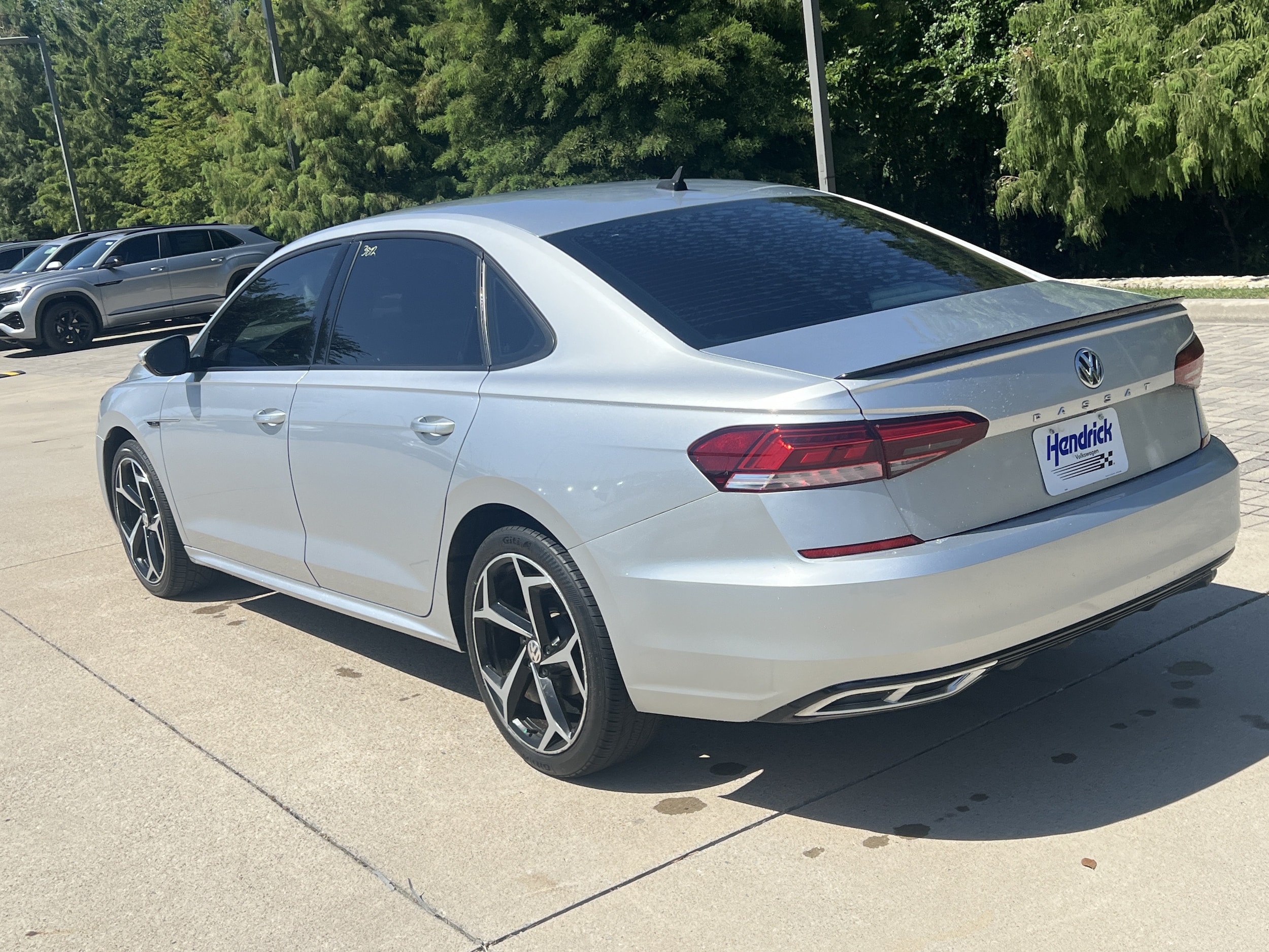 Volkswagen Passat 2.0T R-Line