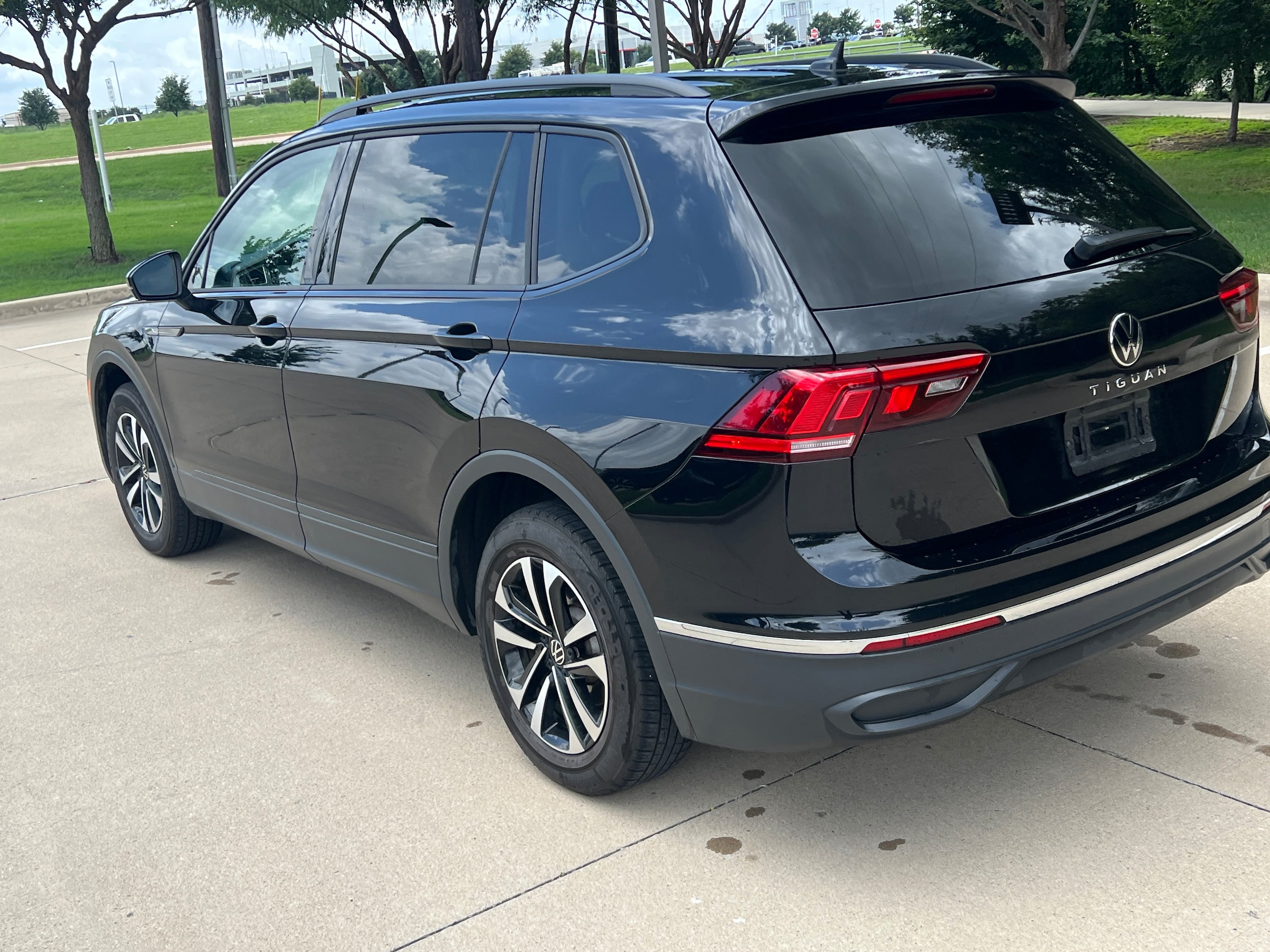 Volkswagen Tiguan S