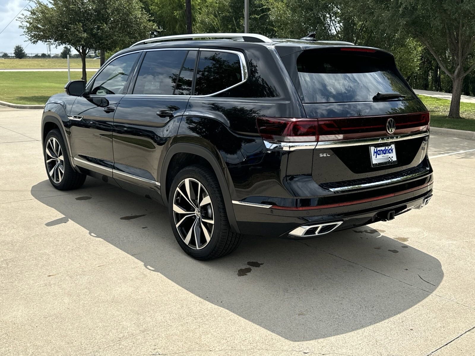 Volkswagen Atlas 2.0T SEL Premium R-Line