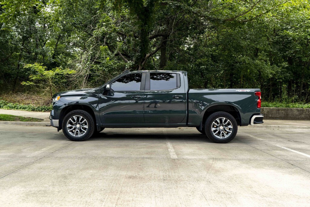 Used 2025 Chevrolet Silverado 1500 LT Pickup