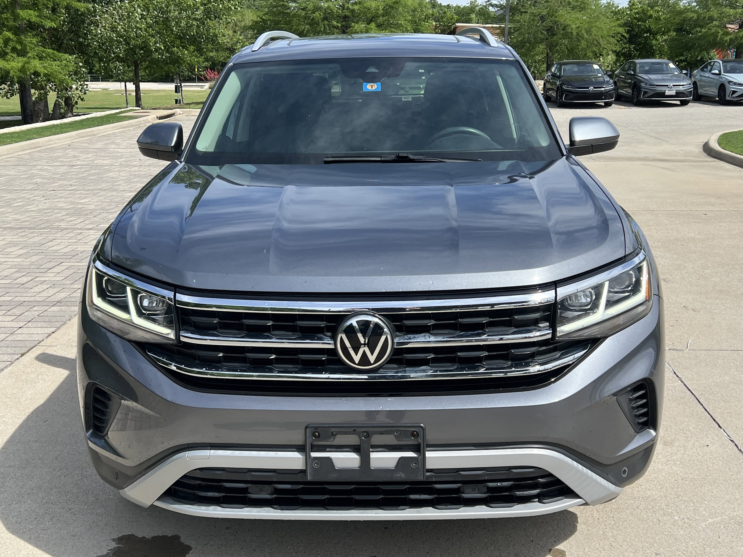 2021 Volkswagen Atlas 3.6L V6 SEL photo 2