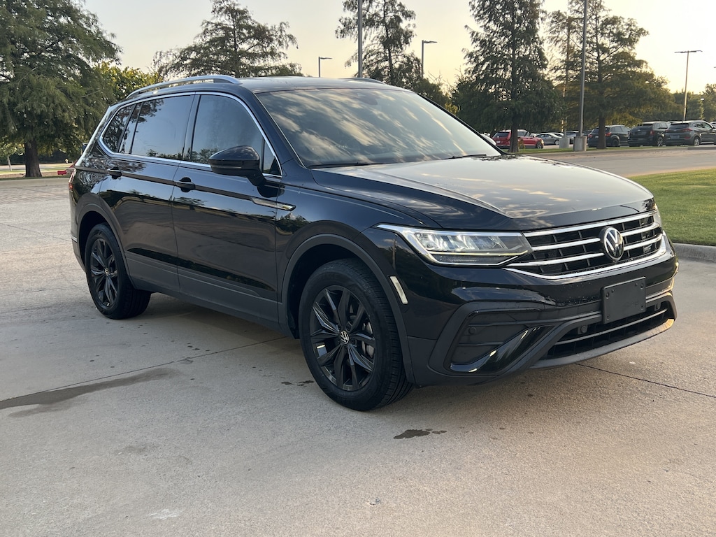 Used 2024 Volkswagen Tiguan SE SUV