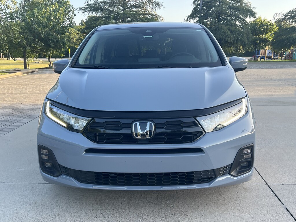 Used 2025 Honda Odyssey Touring Minivan
