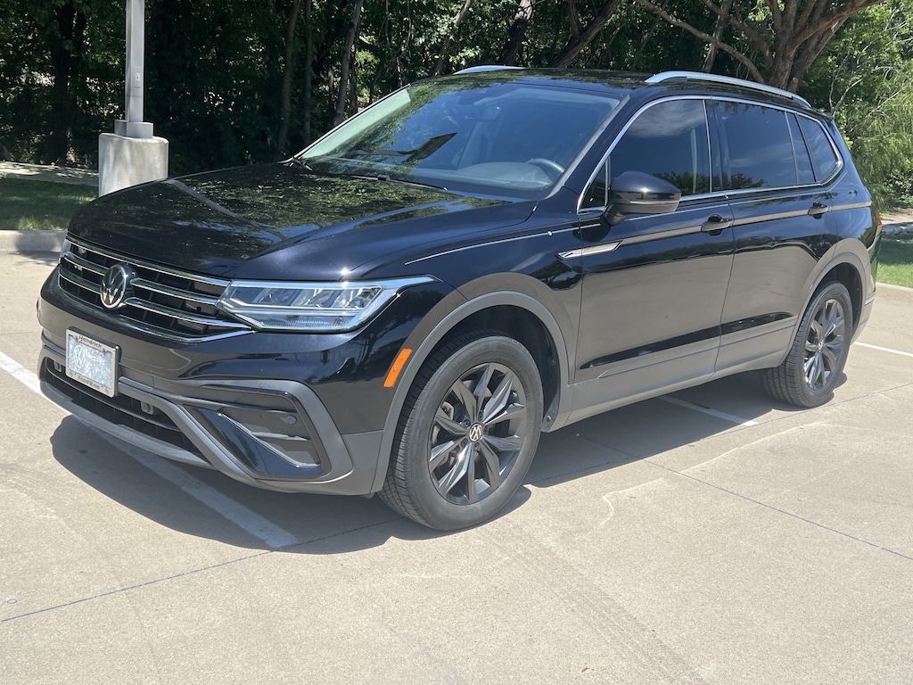 Used 2024 Volkswagen Tiguan SE SUV