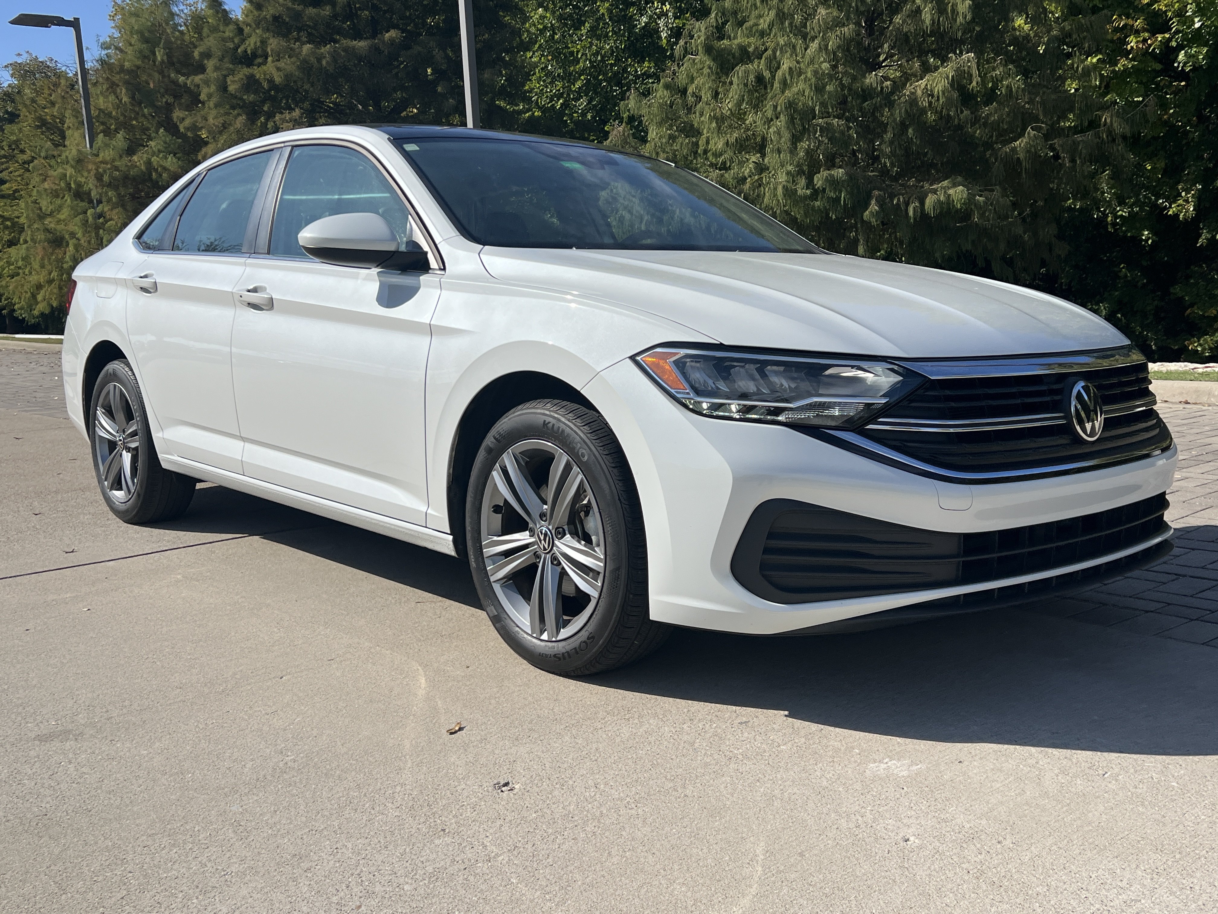 Used 2024 Volkswagen Jetta SE Sedan