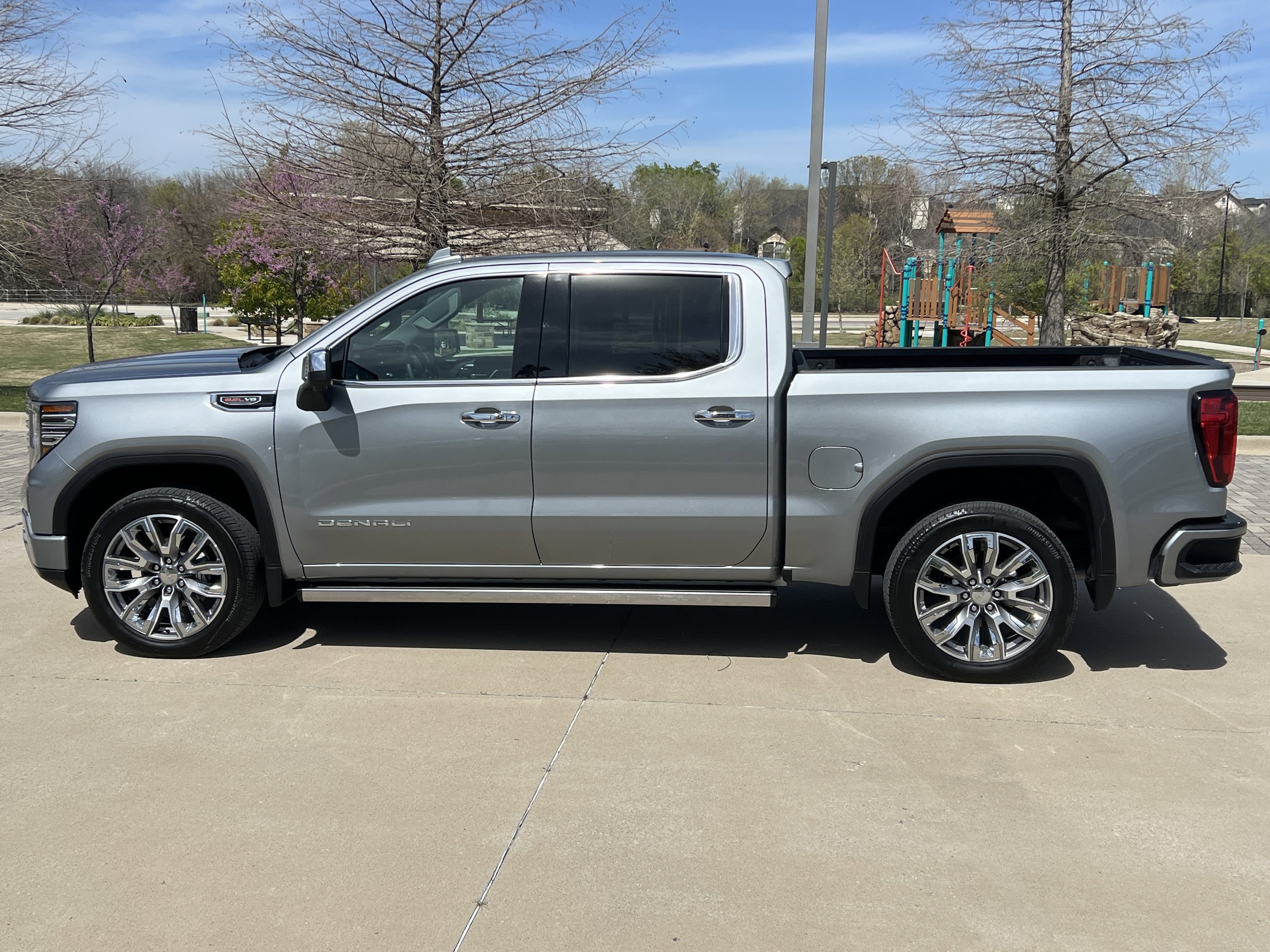 2025 GMC Sierra 1500 Denali photo 5