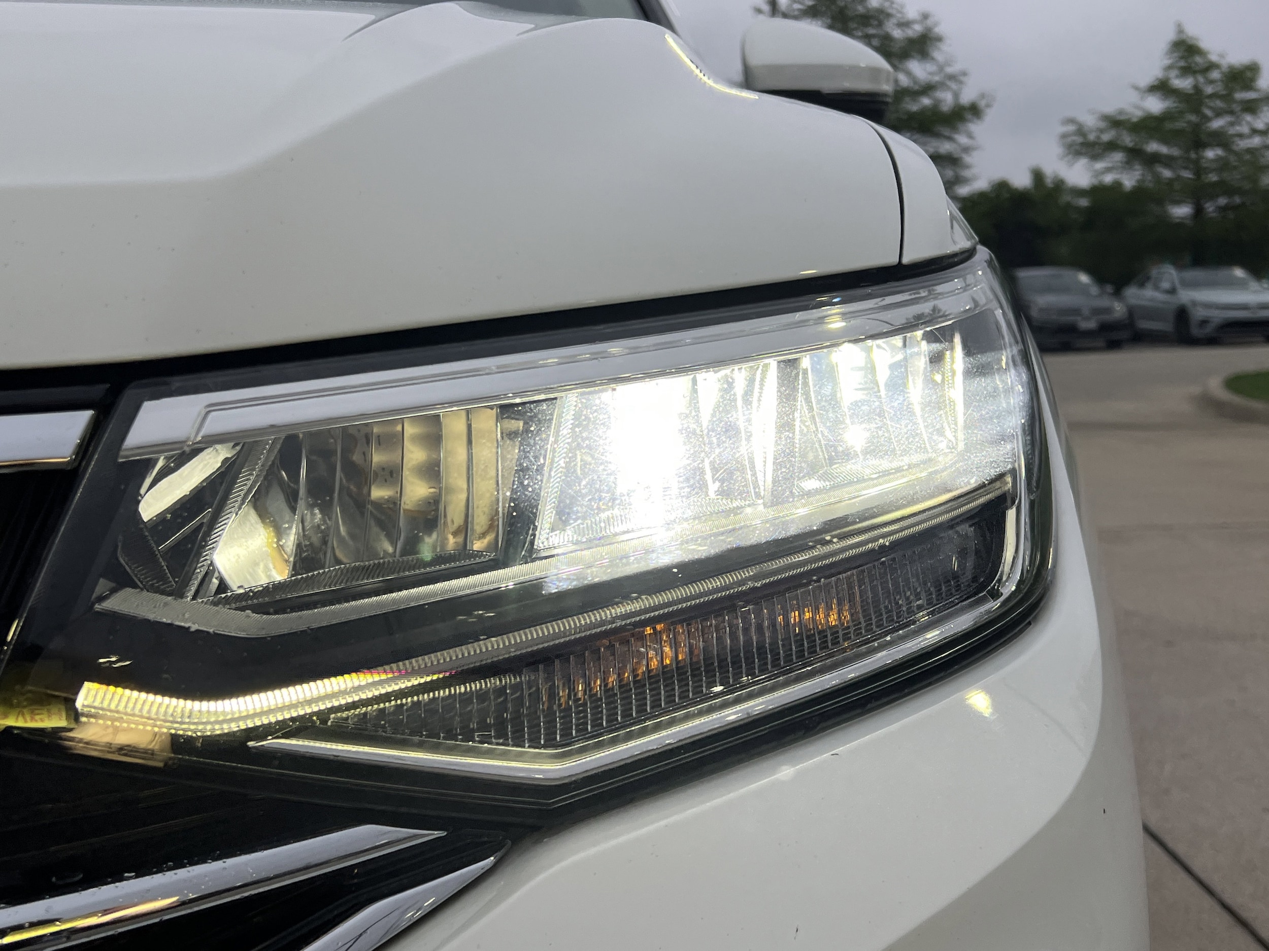 2023 Volkswagen Tiguan SE photo 5