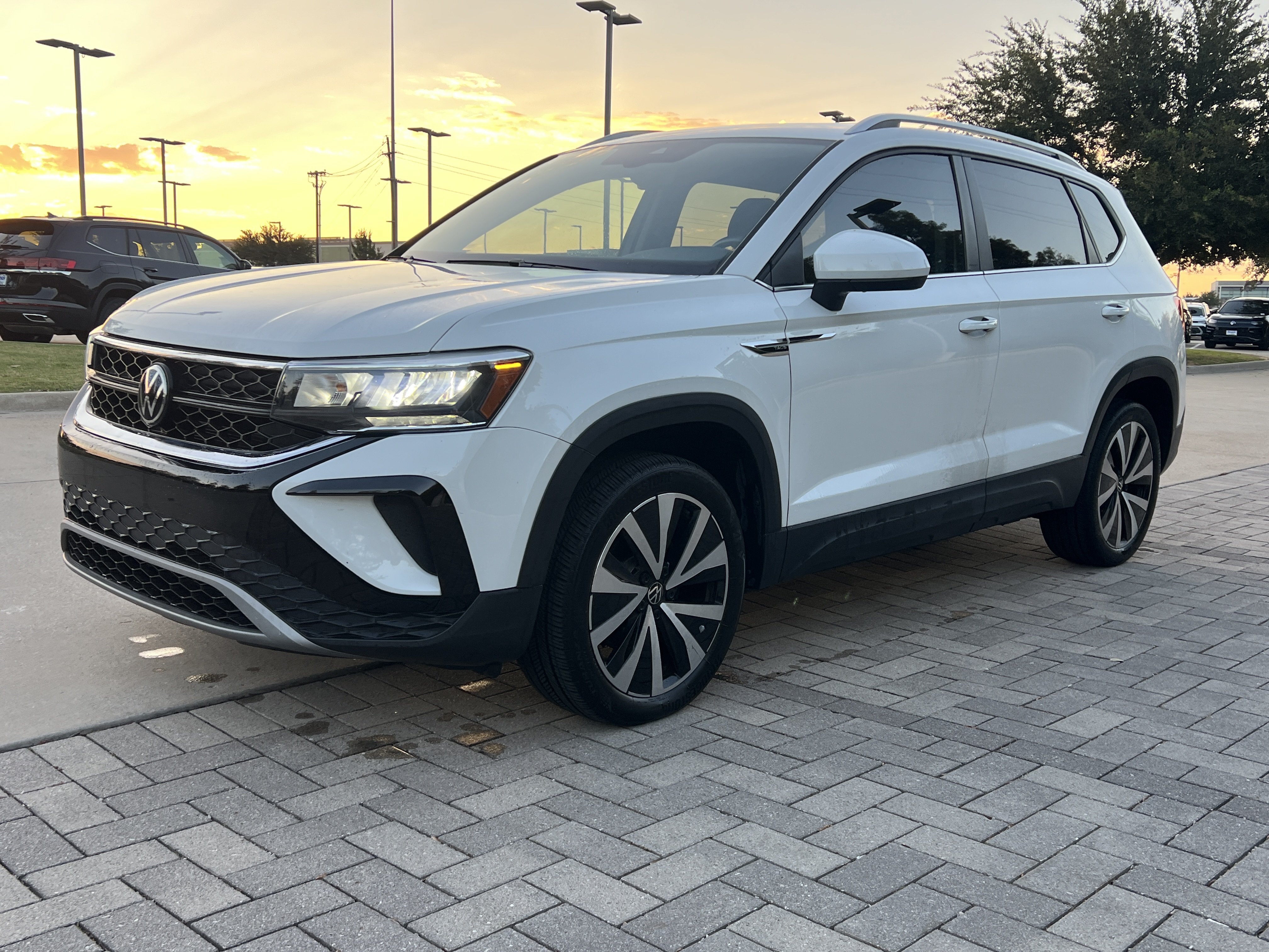 Used 2024 Volkswagen Taos SE SUV