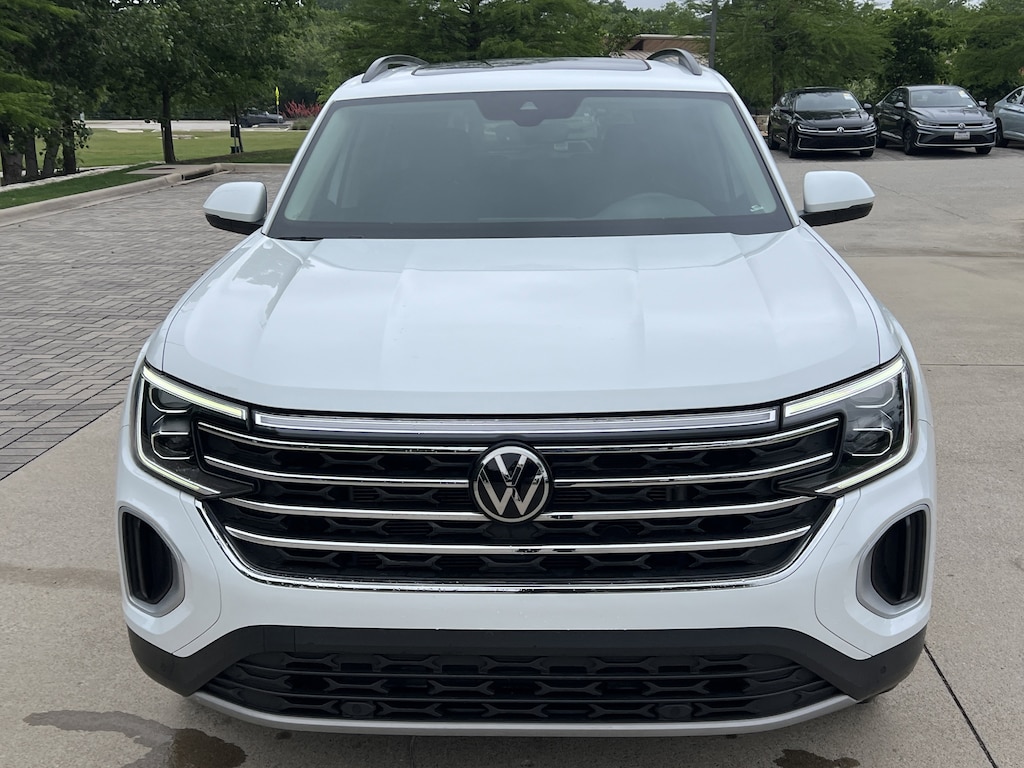 Used 2024 Volkswagen Atlas 2.0T SE w/Technology SUV