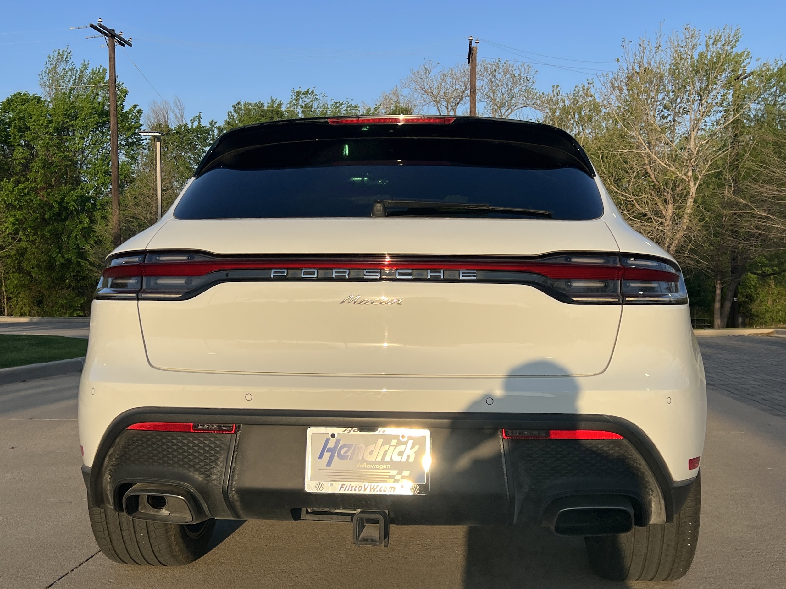 2024 Porsche Macan photo 3