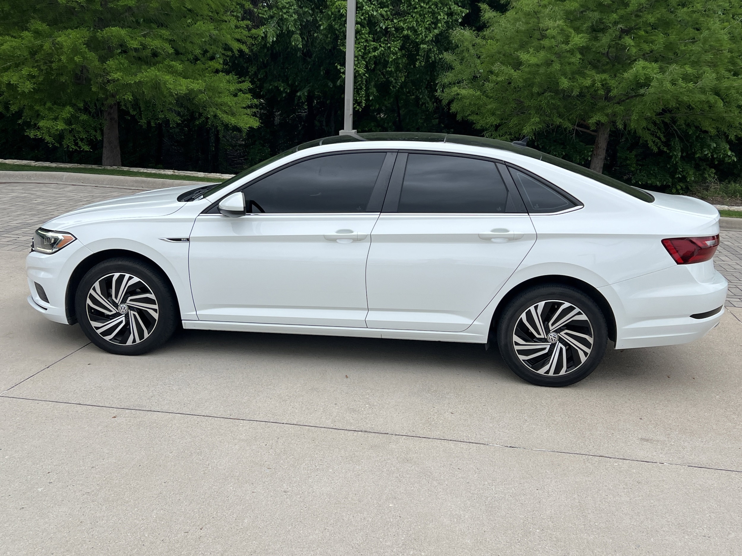 2021 Volkswagen Jetta SEL photo 6