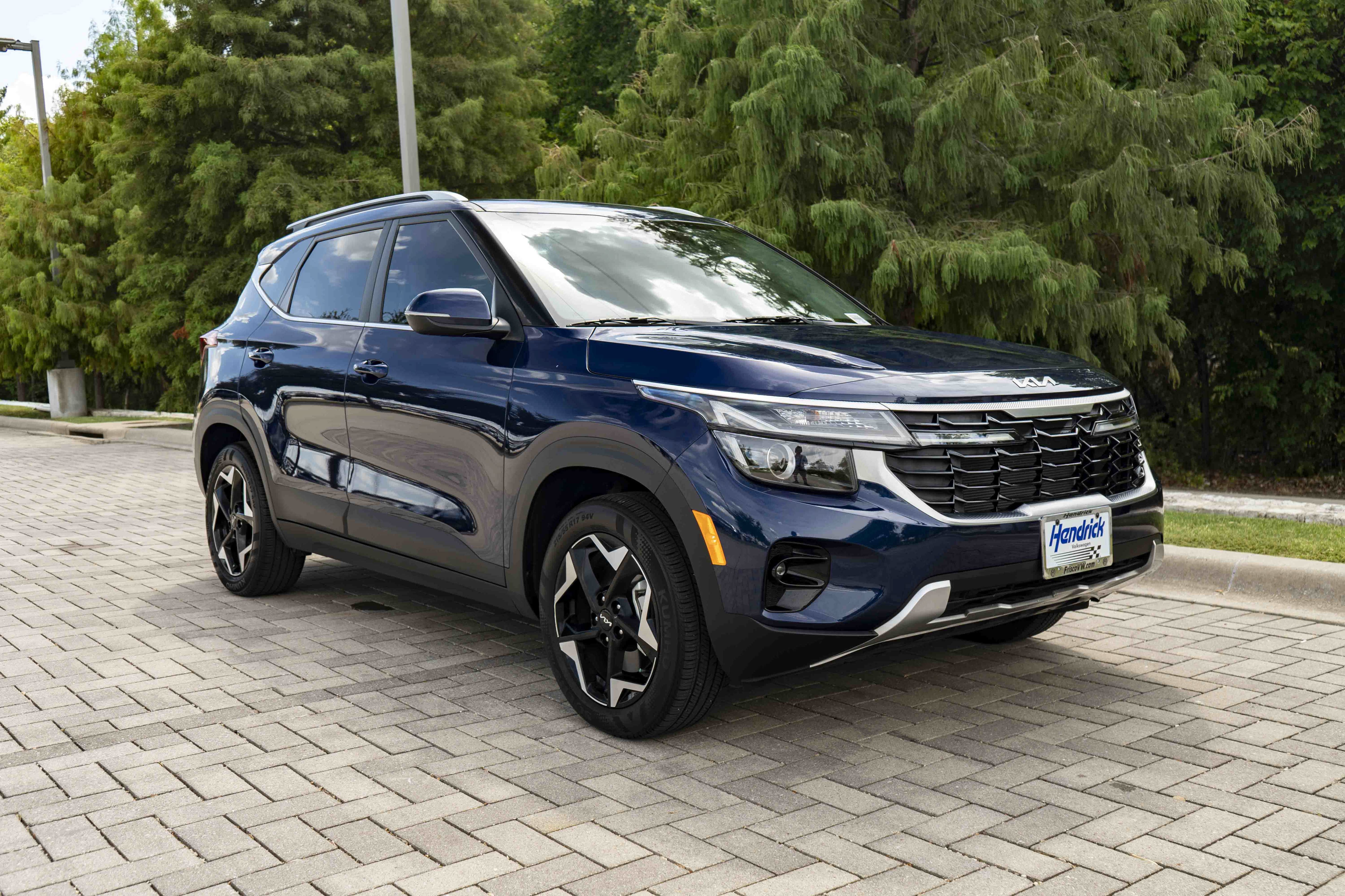 Used 2024 Kia Seltos EX SUV