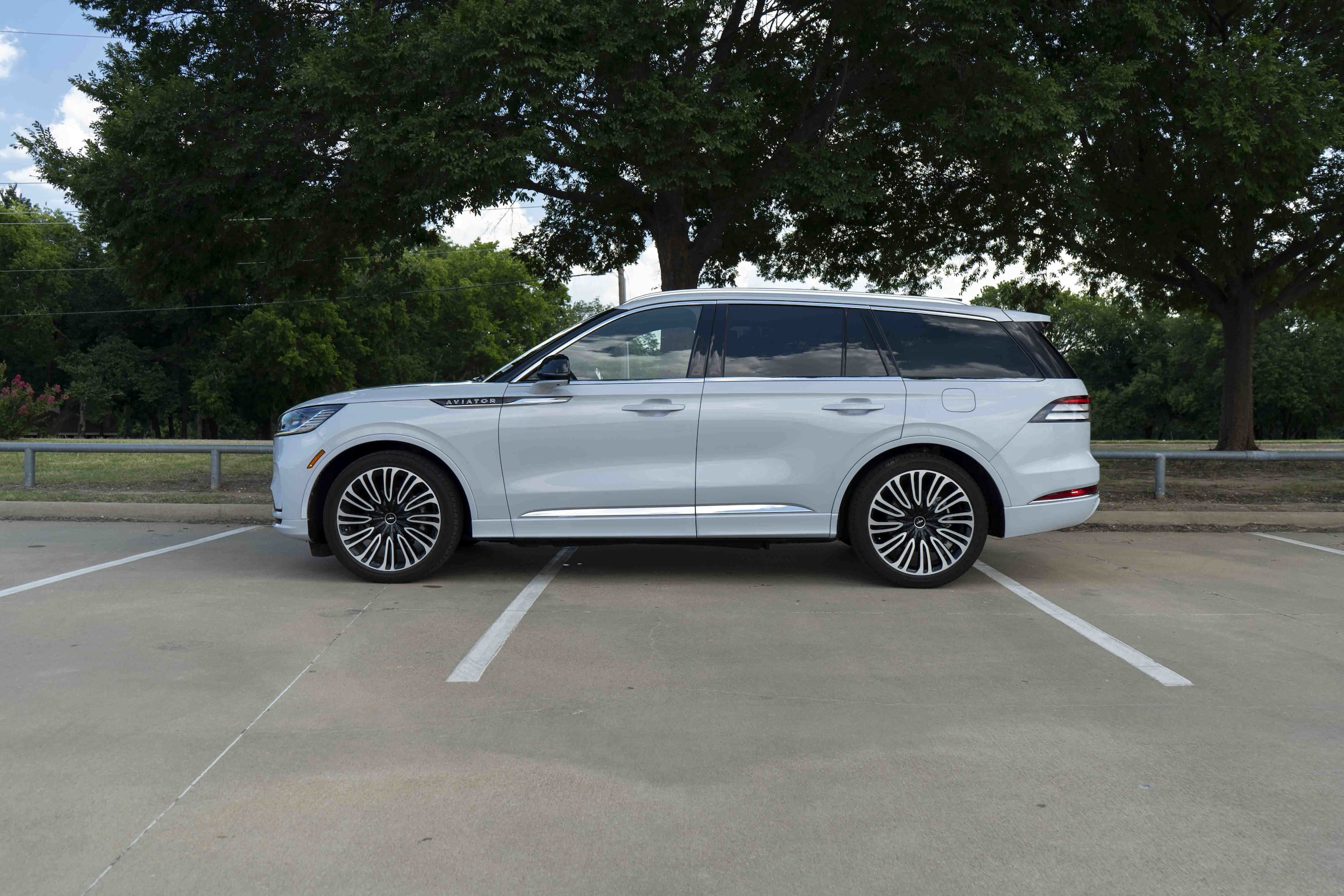 Lincoln Aviator Black Label
