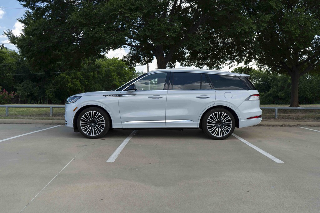Used 2025 Lincoln Aviator Black Label SUV