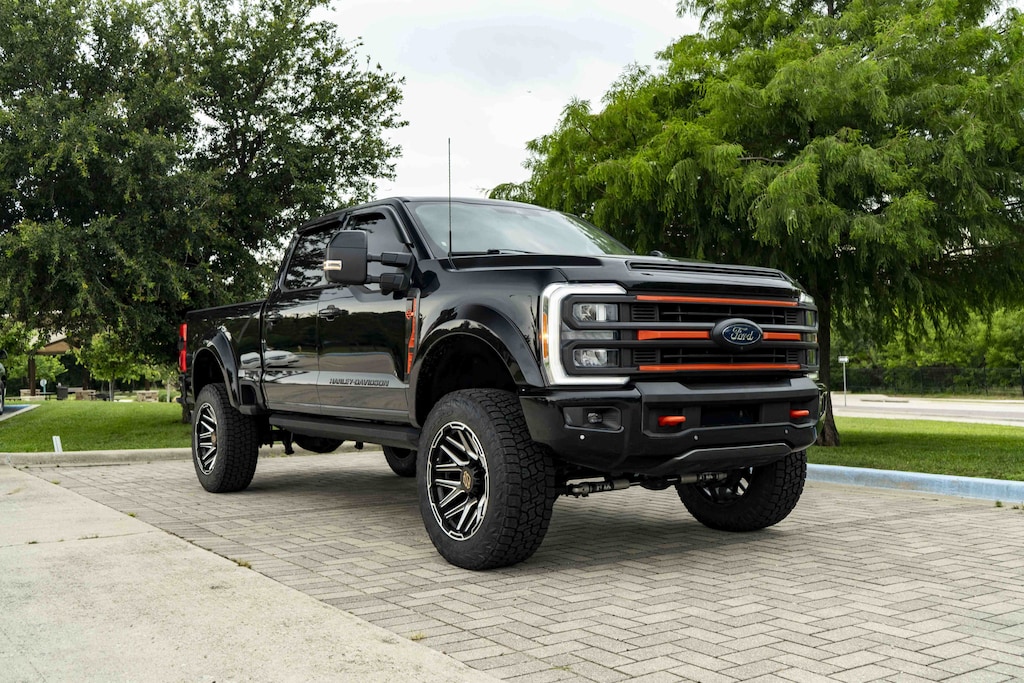 Used 2023 Ford Super Duty F-250 Pickup LARIAT Pickup