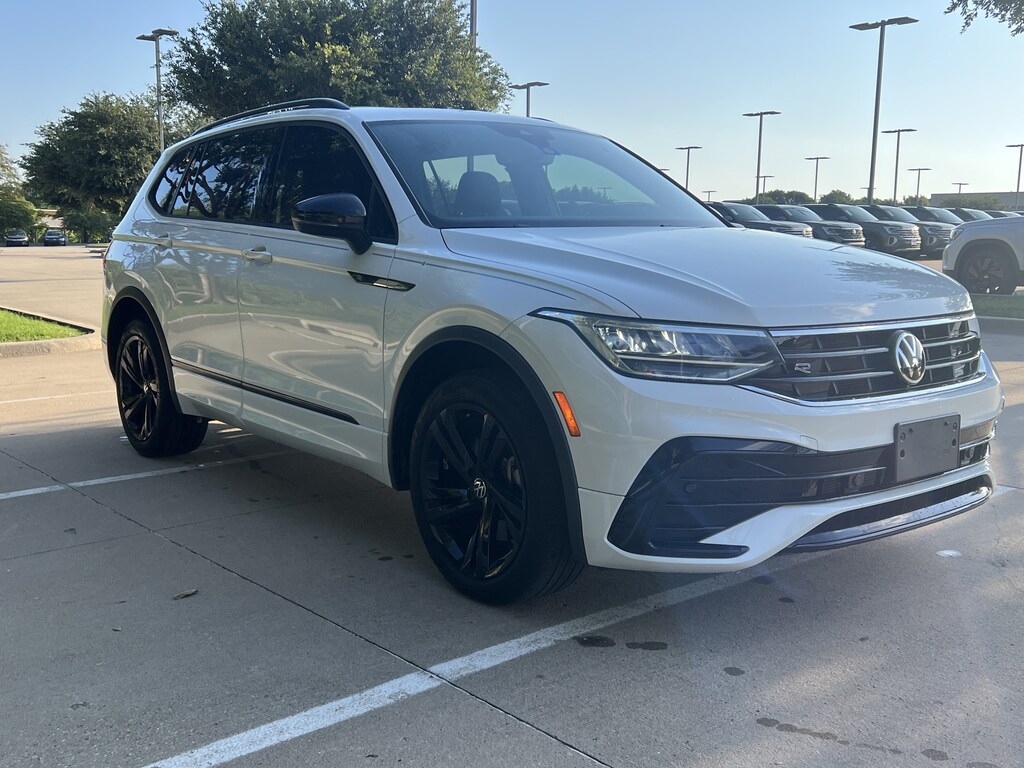 Used 2023 Volkswagen Tiguan SE R-Line Black SUV