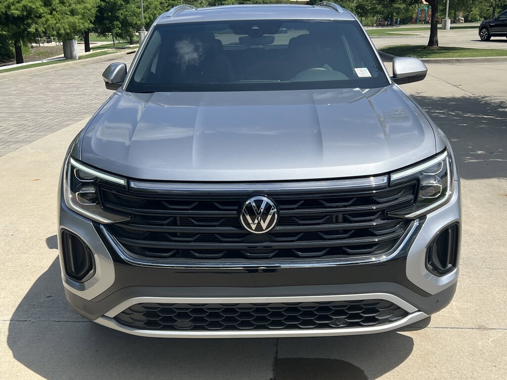 Used 2024 Volkswagen Atlas Cross Sport 2.0T SE w/Technology SUV