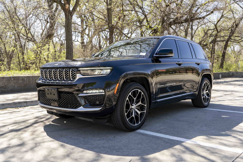 Used 2023 Jeep Grand Cherokee Summit Reserve SUV