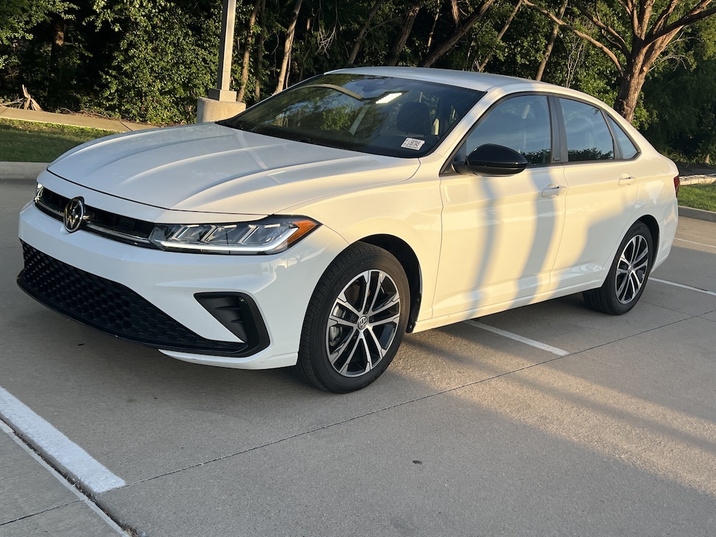 Used 2025 Volkswagen Jetta Sport Sedan