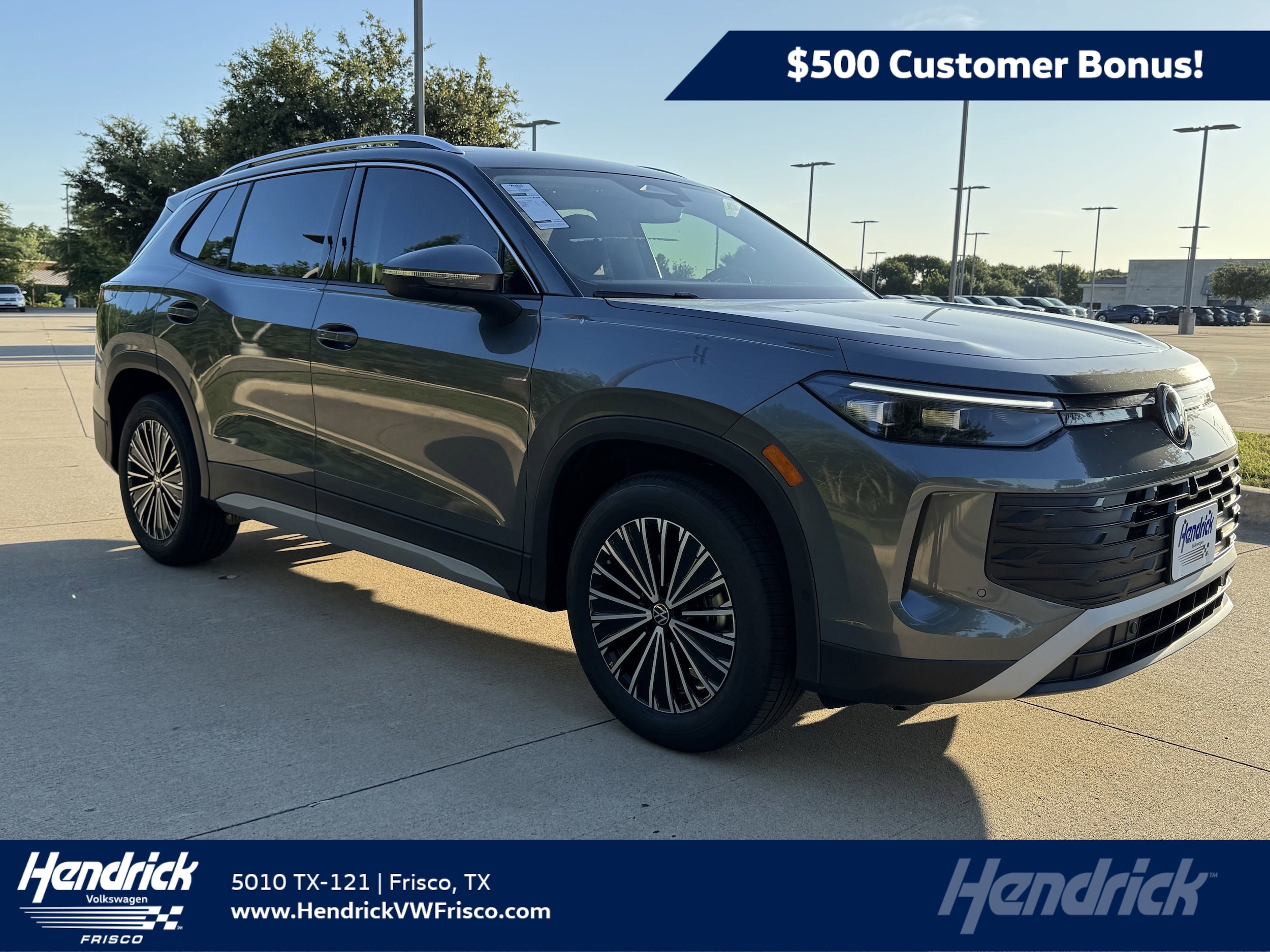 2025 Volkswagen Tiguan S's photo