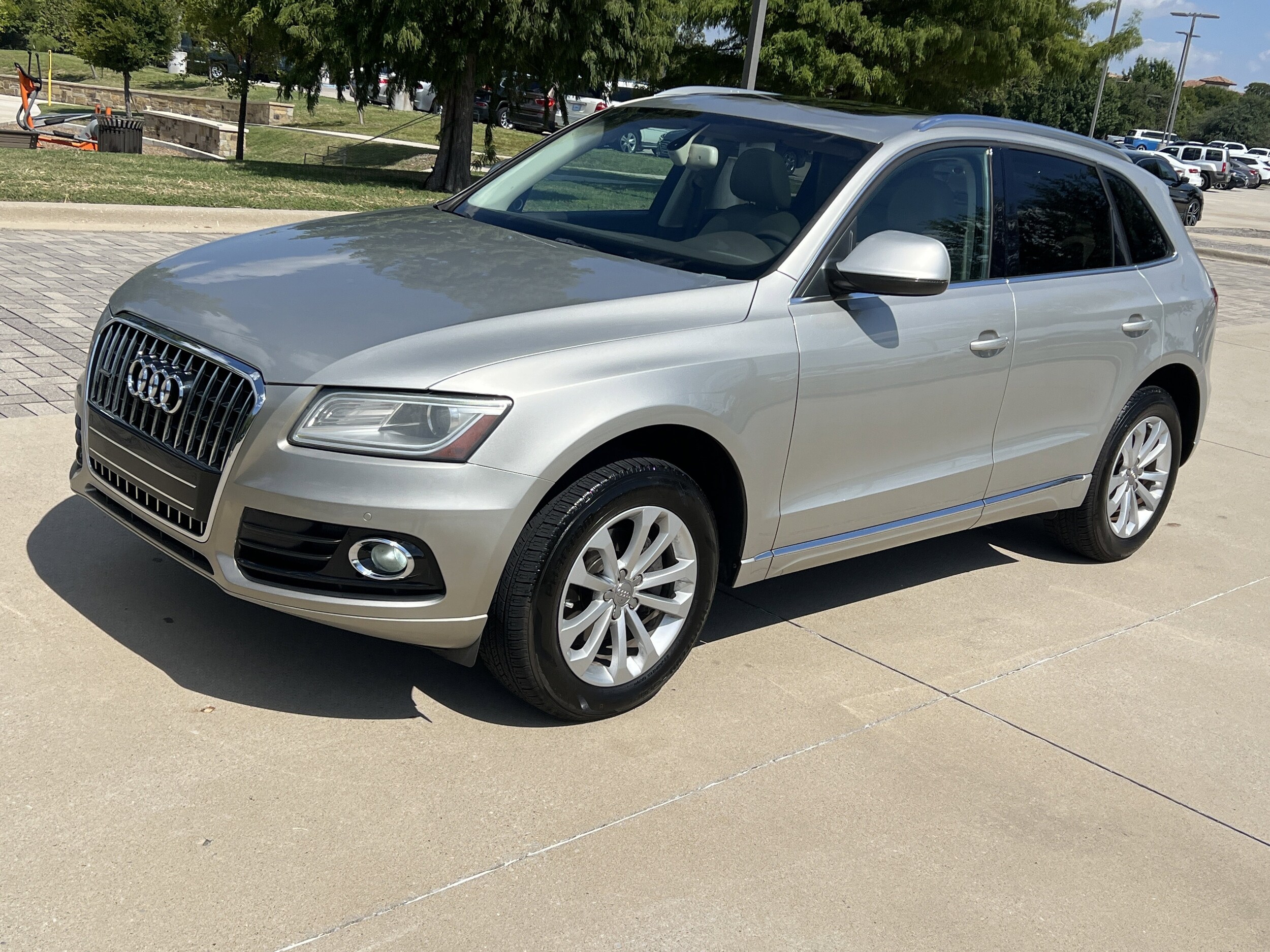 2014 Audi Q5 Premium Plus photo 2