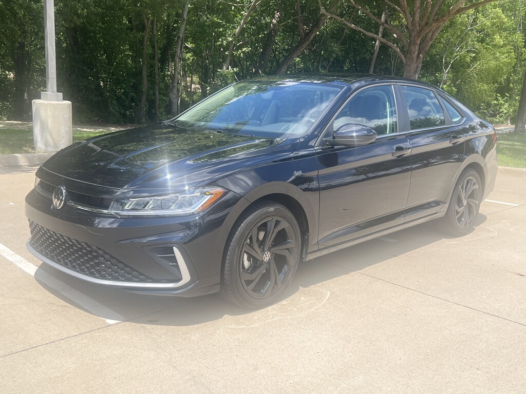 Used 2026 Volkswagen Jetta SE Sedan