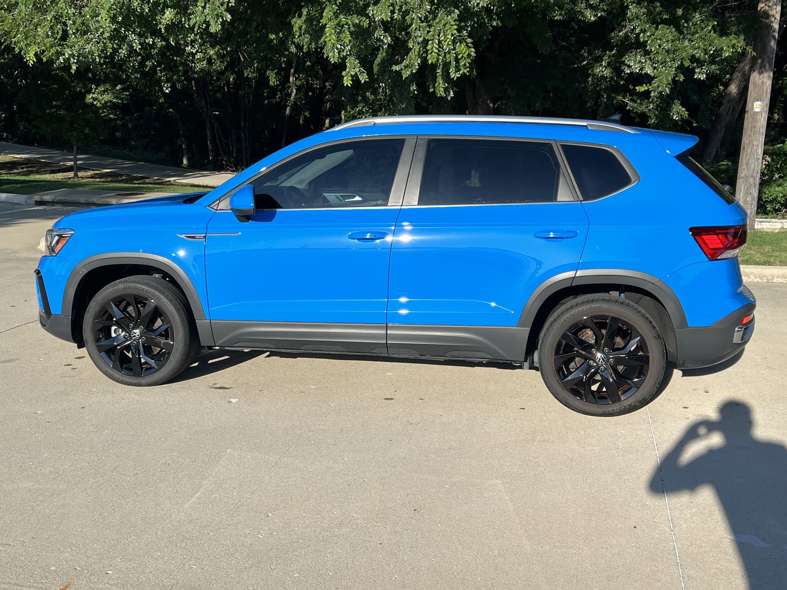 kolor 23SS 23SCM-G06106A スウィングトップ Blue 3 Used 2023 Volkswagen Taos For Sale in Frisco, TX VIN