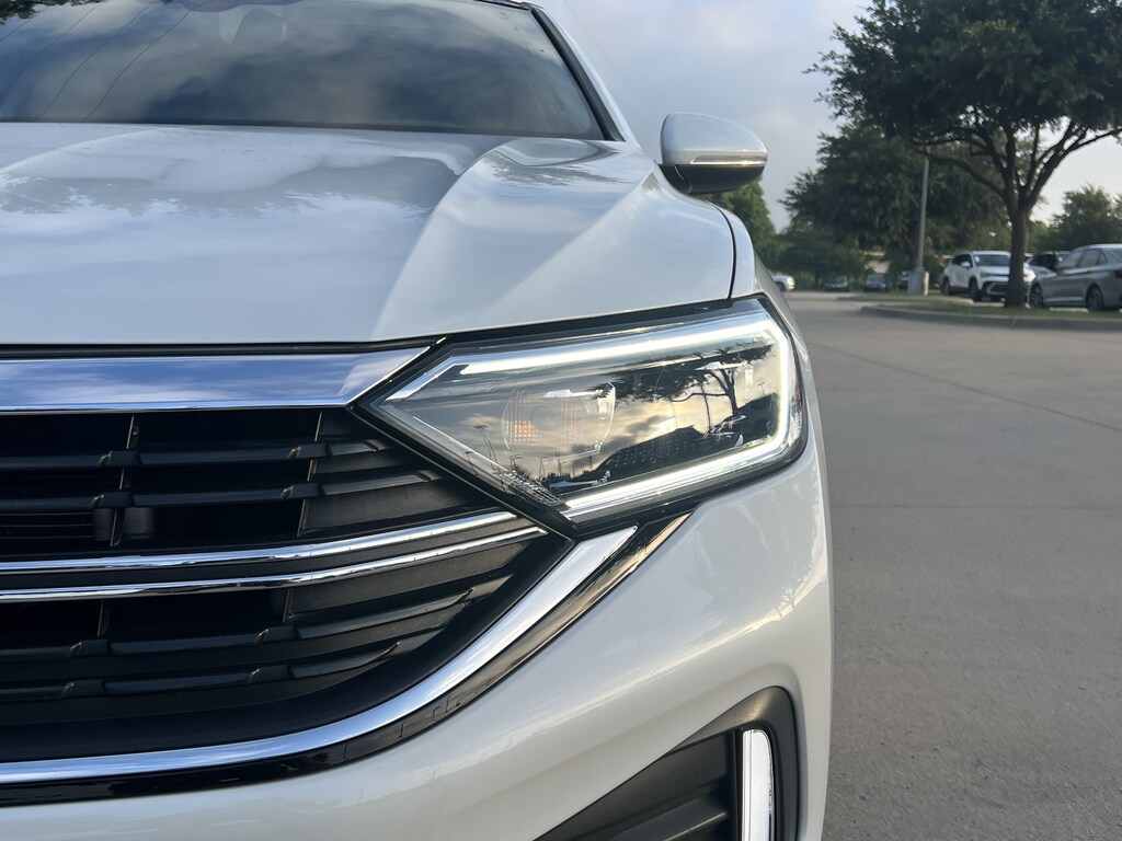 Used 2022 Volkswagen Jetta SEL Sedan