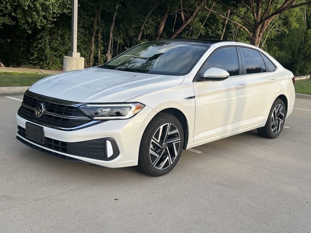 Used 2022 Volkswagen Jetta SEL Sedan