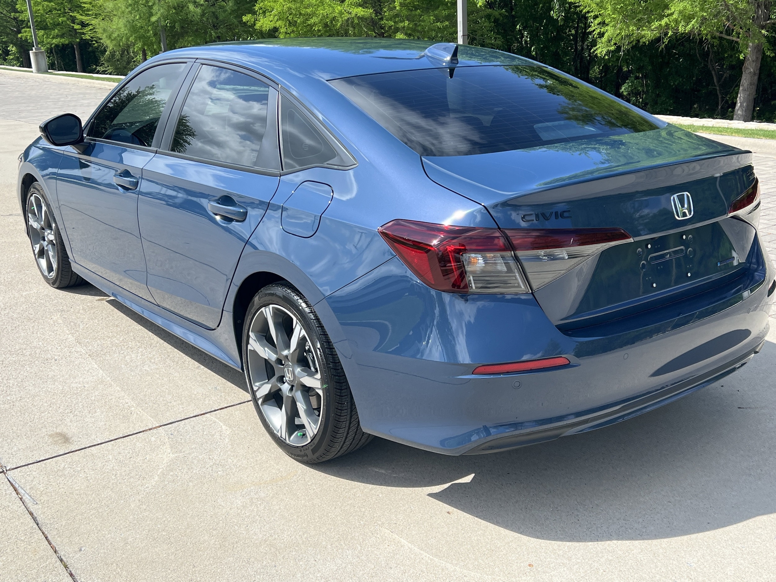 2026 Honda Civic Hybrid Sport Touring photo 3