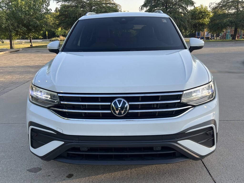 Used 2024 Volkswagen Tiguan SE SUV