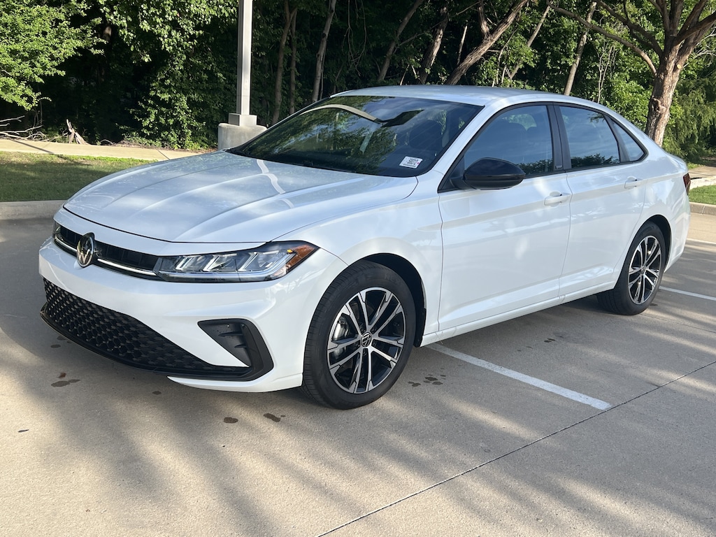 Used 2025 Volkswagen Jetta Sport Sedan